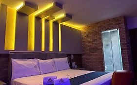 Motel Bataclan Temixco 3*